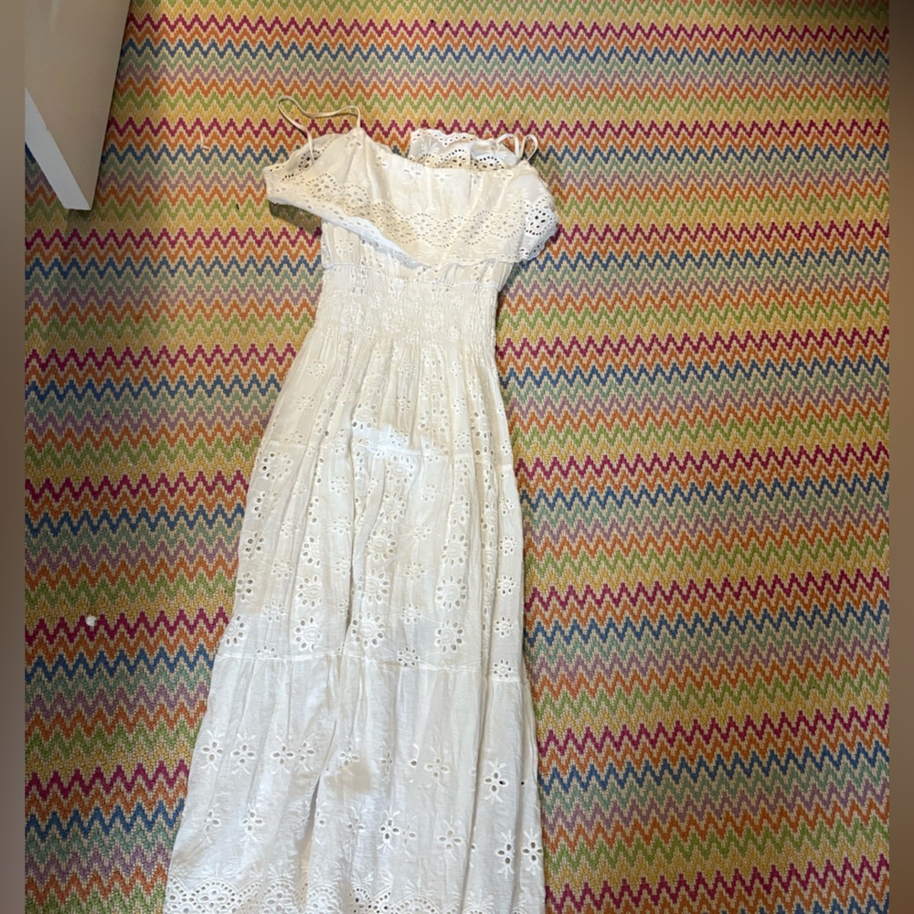 White maxi dress